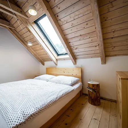 Samota Hojsin * Neustupov