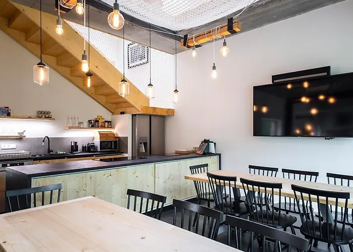 Landhuis Samota Hojsin Neustupov