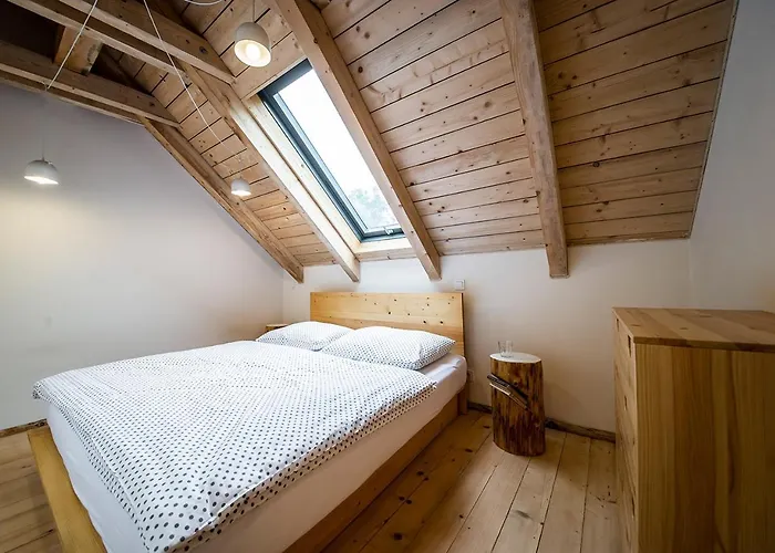 Samota Hojsin * Neustupov